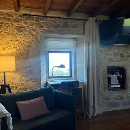 Loft De Piedra Con Vistas A La Ría En Broña Сasa de vacaciones *