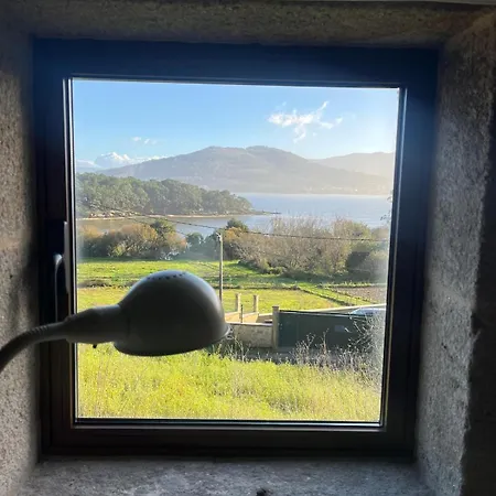 Loft De Piedra Con Vistas A La Ría En Broña Сasa de vacaciones Outes